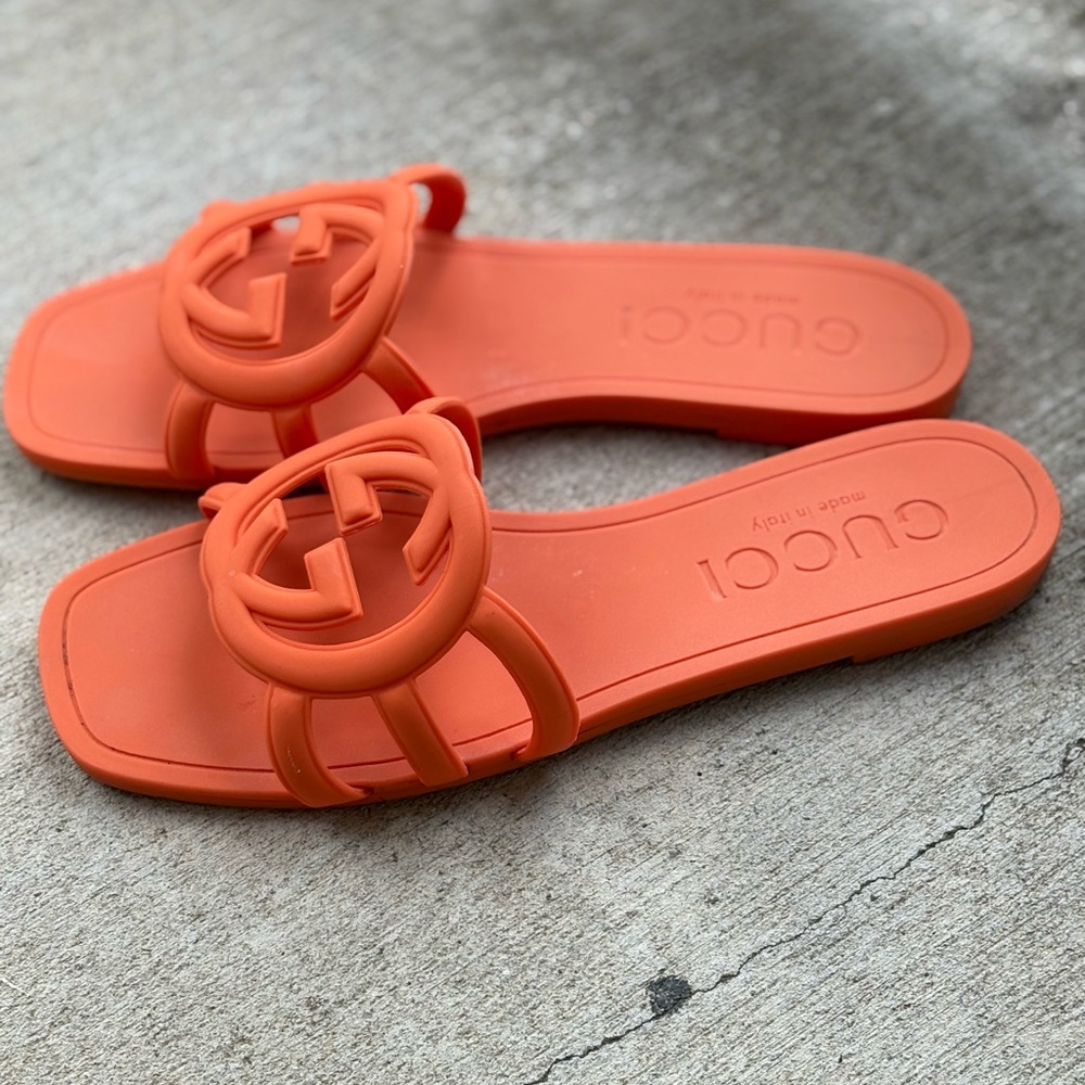Gucci Orange Rubber Slide Sandals - Picture 2 of 6